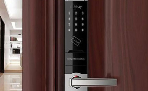 新市24小时上门开锁公司