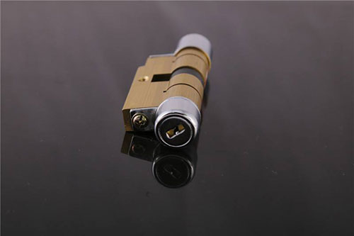 新市24小时上门开锁公司