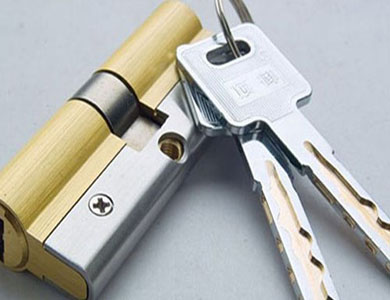 新市24小时上门开锁公司